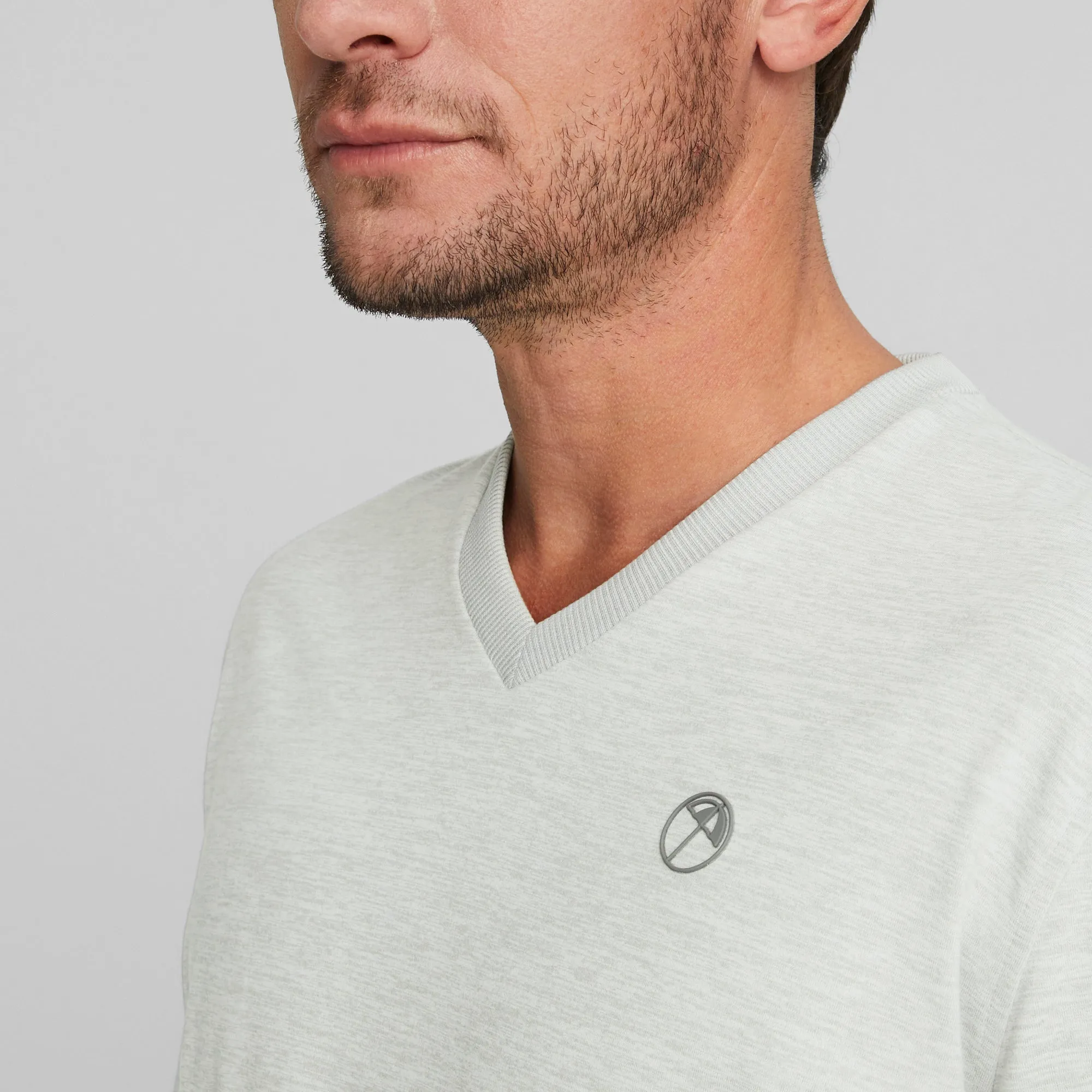 AP CLOUDSPUN V-Neck Golf Sweatshirt