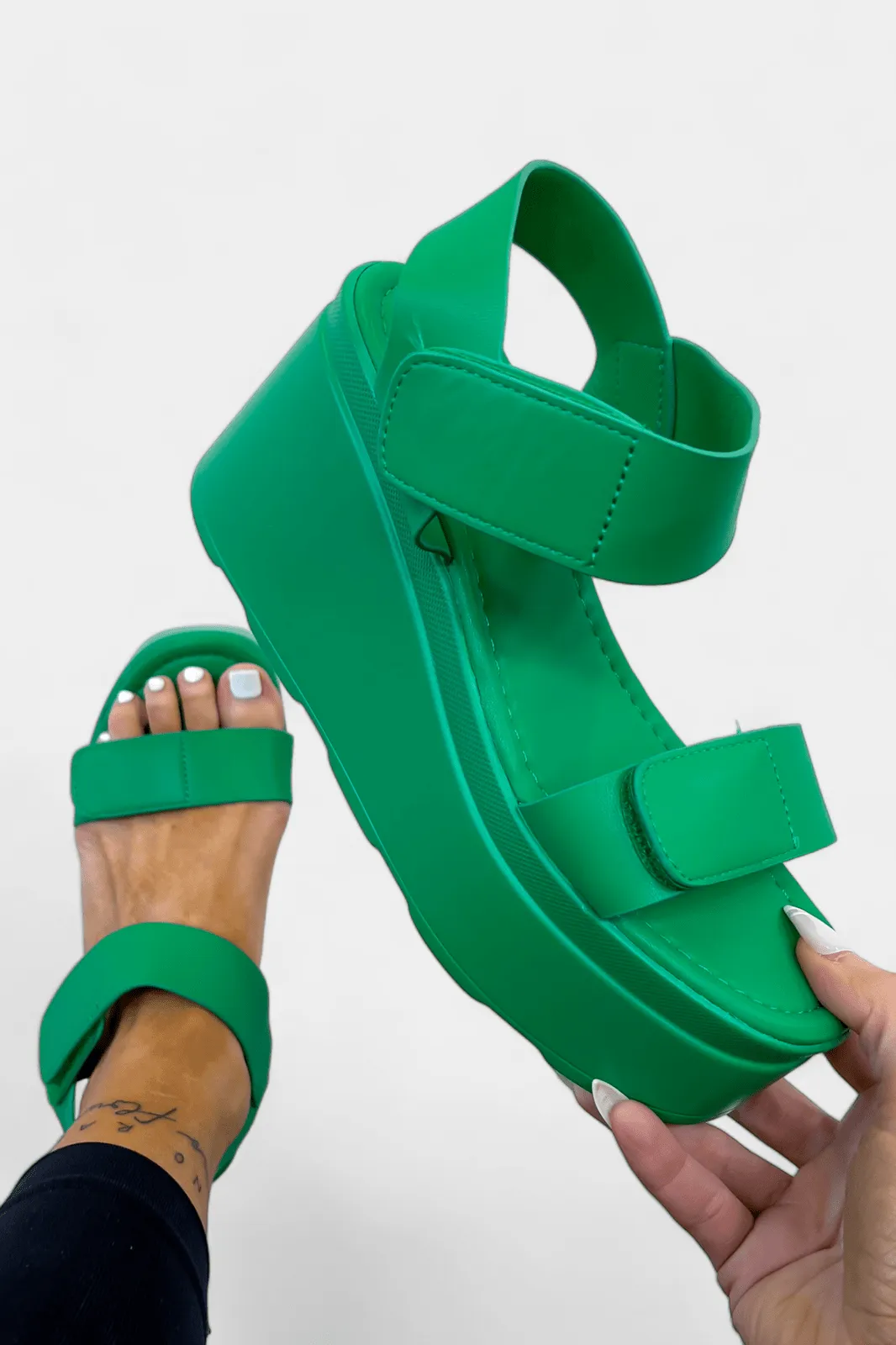 Green Adjustable Straps Platform Sandals